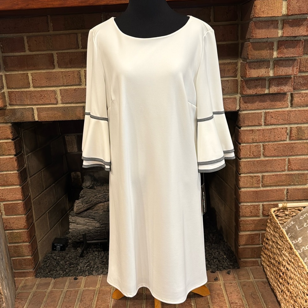 Sharagano Cream Dress with Black Trim